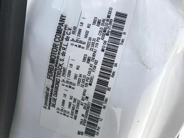 Used 2009 Ford F750 4x2 Utility Altec AM55-MH Over-Center Bucket Truck