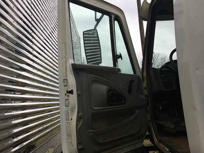Used 2004 INTERNATIONAL 7600
