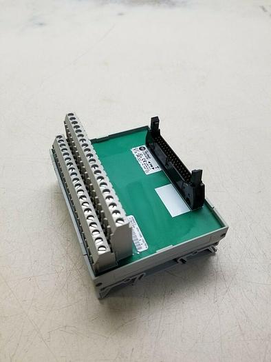 Used ALLEN BRADLEY 1492-IFM40F INTERFACE MODULE 0-132V SER A
