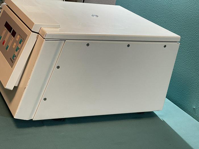 Used Kendro / Heraeus function line Labofuge 400 Zentrifuge