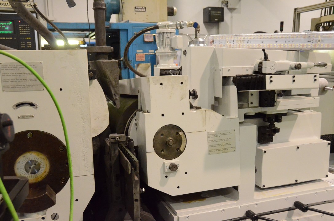 Usado ESTARTA 327 CNC Rectificadoras sin centros #4338