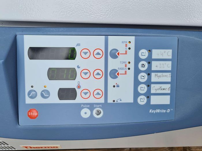 Used Thermo Electron Corporation CR 4i Refrigerated Centrifuge