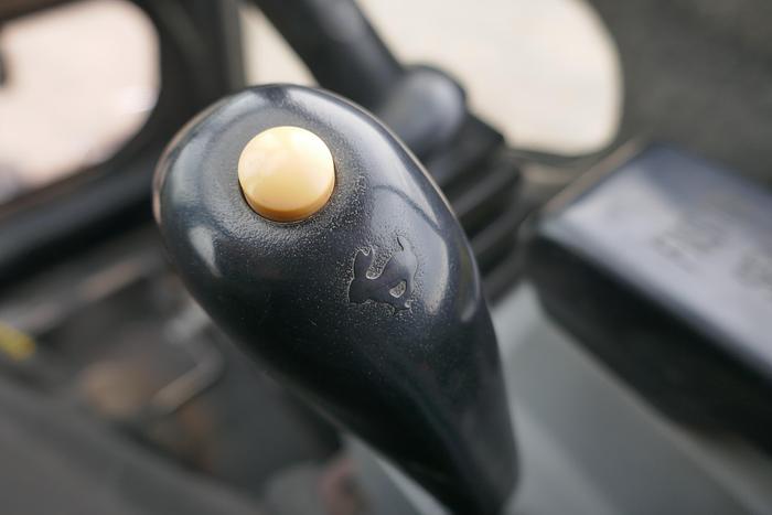 Used 2008 BOBCAT 323