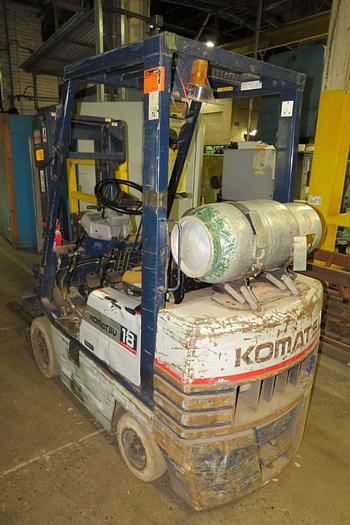 Used 3,000 POUND KOMATSU FG18ST15 PROPANE FORKLIFT WITH SIDE SHIFT - ON HOLD IU