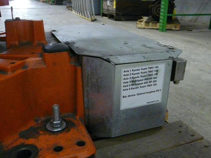 Used ABB IRB 6640-235/2.55 CNC 6 AXIS ROBOT WITH IRC 5 CONTROLLER