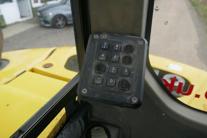 Used 2015 WACKER NEUSON 8003