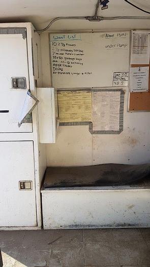 Used 1999 Dog House Office Trailer