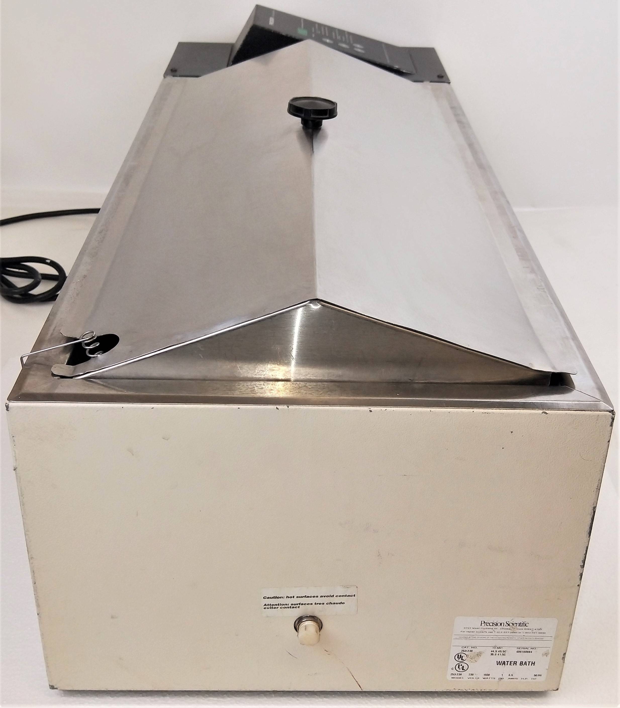 Used Precision 253 (2863) Coliform Bath with Gabled Lid - 34.5L