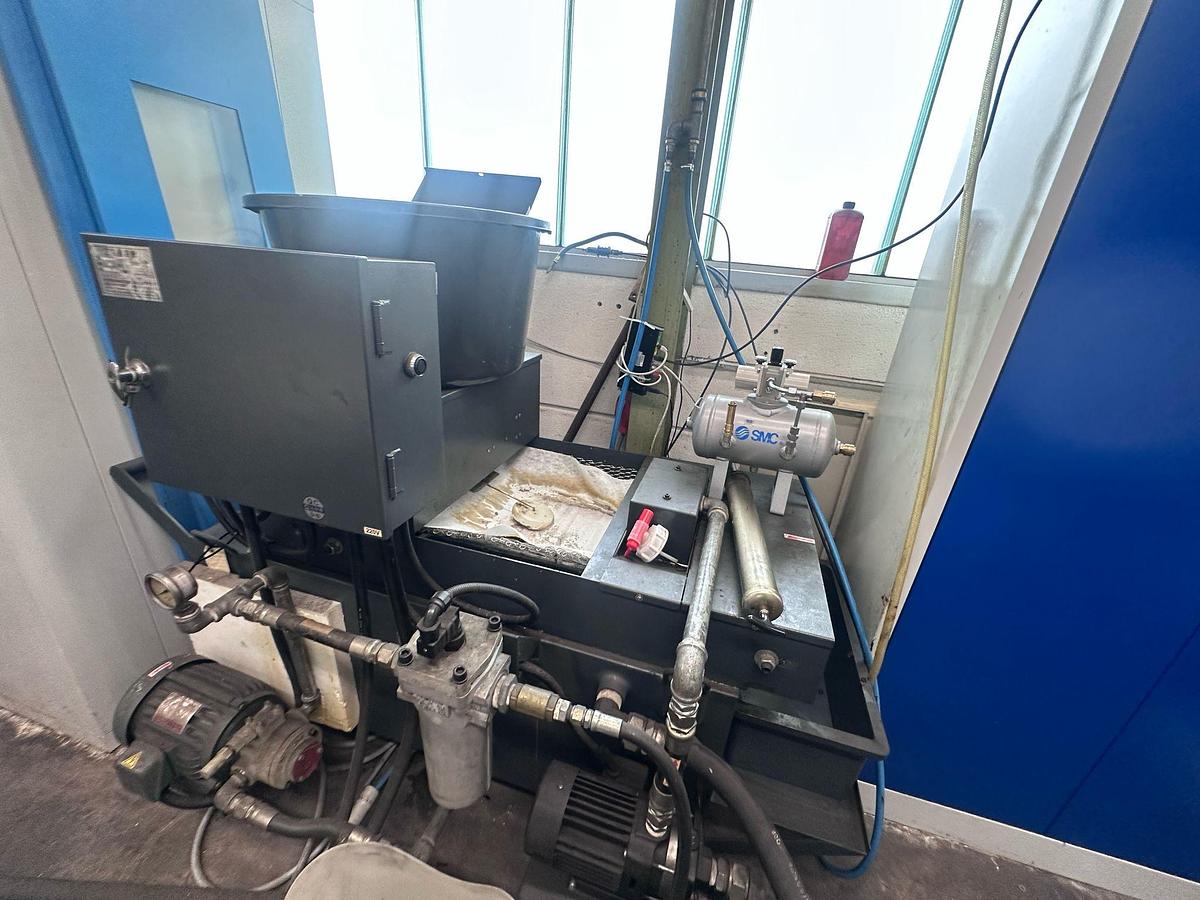 Gebraucht Bearbeitungszentrum POS C1050