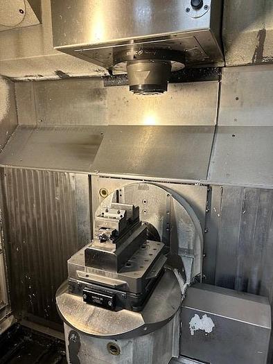 Bearbeitungszentrum Mikron UCP600 Vario