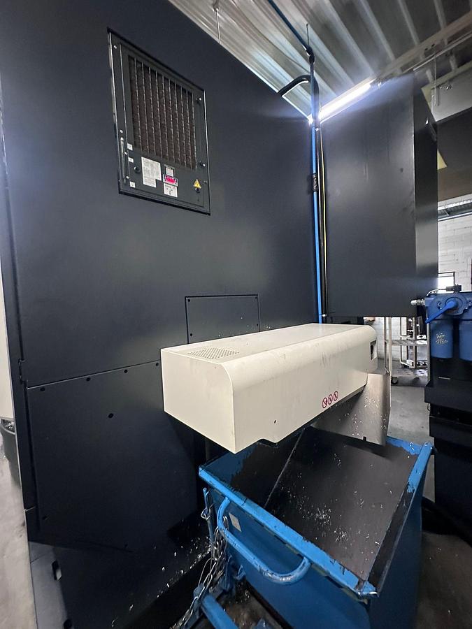 Gebraucht Bearbeitungszentrum DMG MORI DMU85 monoBlock