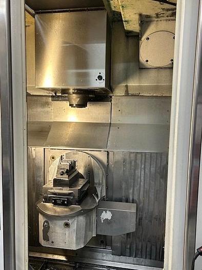Bearbeitungszentrum Mikron UCP600 Vario
