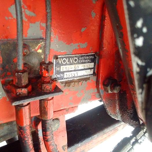 Usado 1981 VOLVO F10 320 10 tyres tipper