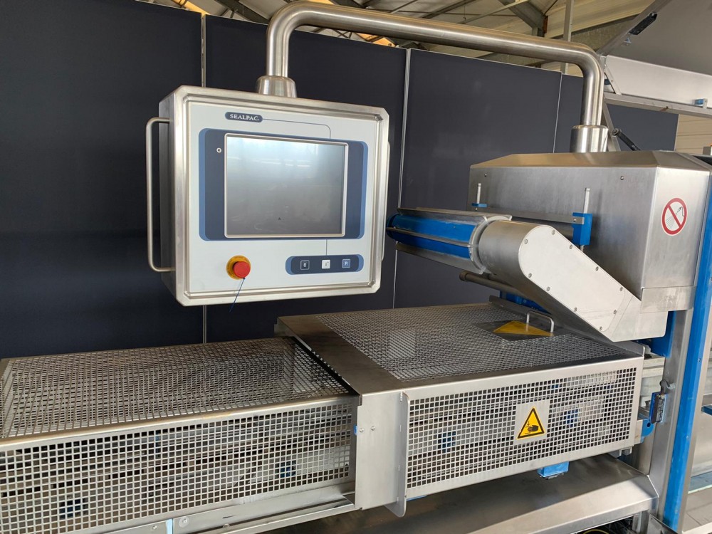 Used Sealpac 800 traysealer