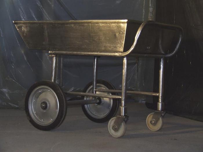 D'occasion Chariot-bac inox basculant sur roulettes