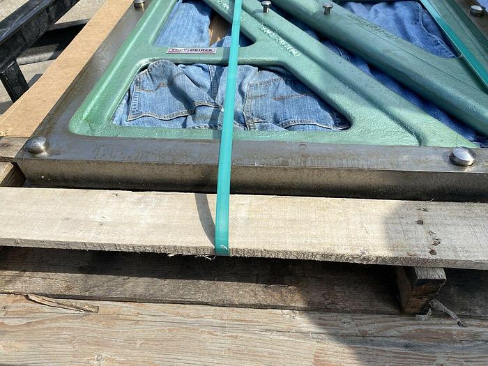 Used Taft Pierce 24" x 2" x 40" Precise Measuring Irons Model: 9202