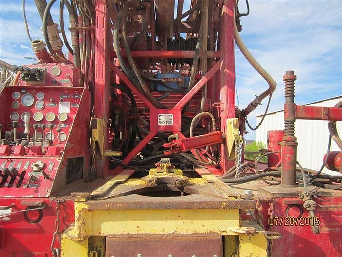 Used 2000 Speedstar 30K Drill Rig