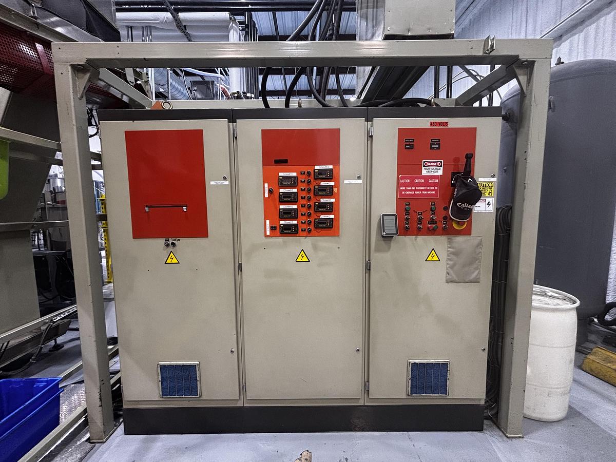 Used 1994 Sidel Blow Mold Bottle Machine BSO 10-14