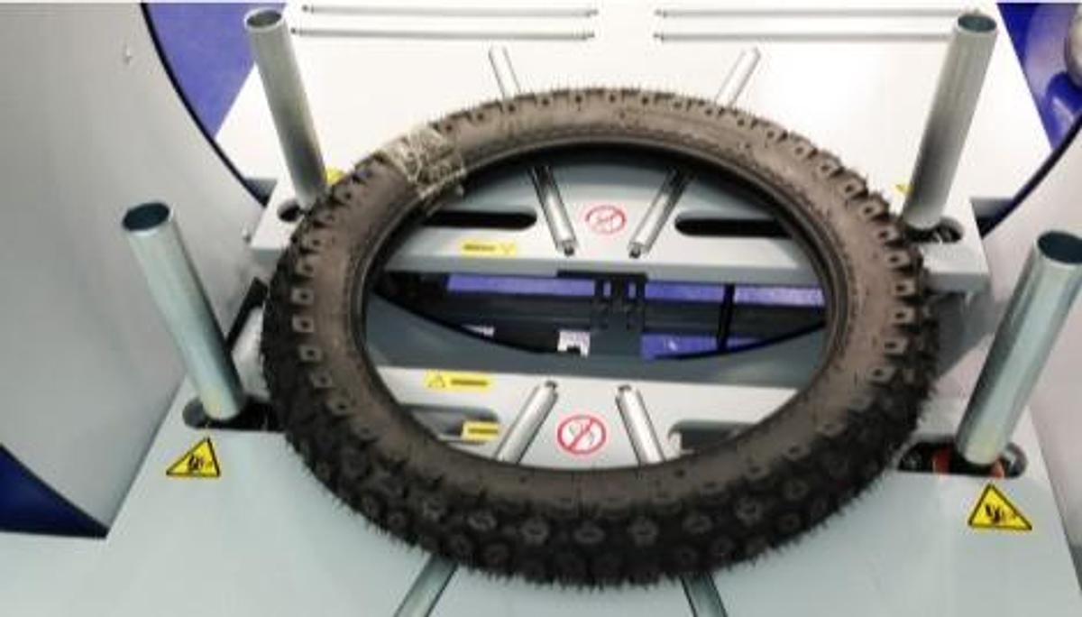 Compacta Tire Horizontal Stretch Wrapper – Fast, Reliable Tire Wrapping for Powersports and Lawn Equipment