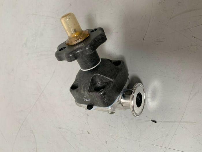 Used ITT Pure-FLO 1-316L-RA20MAX-CWP150 Diaphragm Valve  w/ 1" Sanitary Fittings