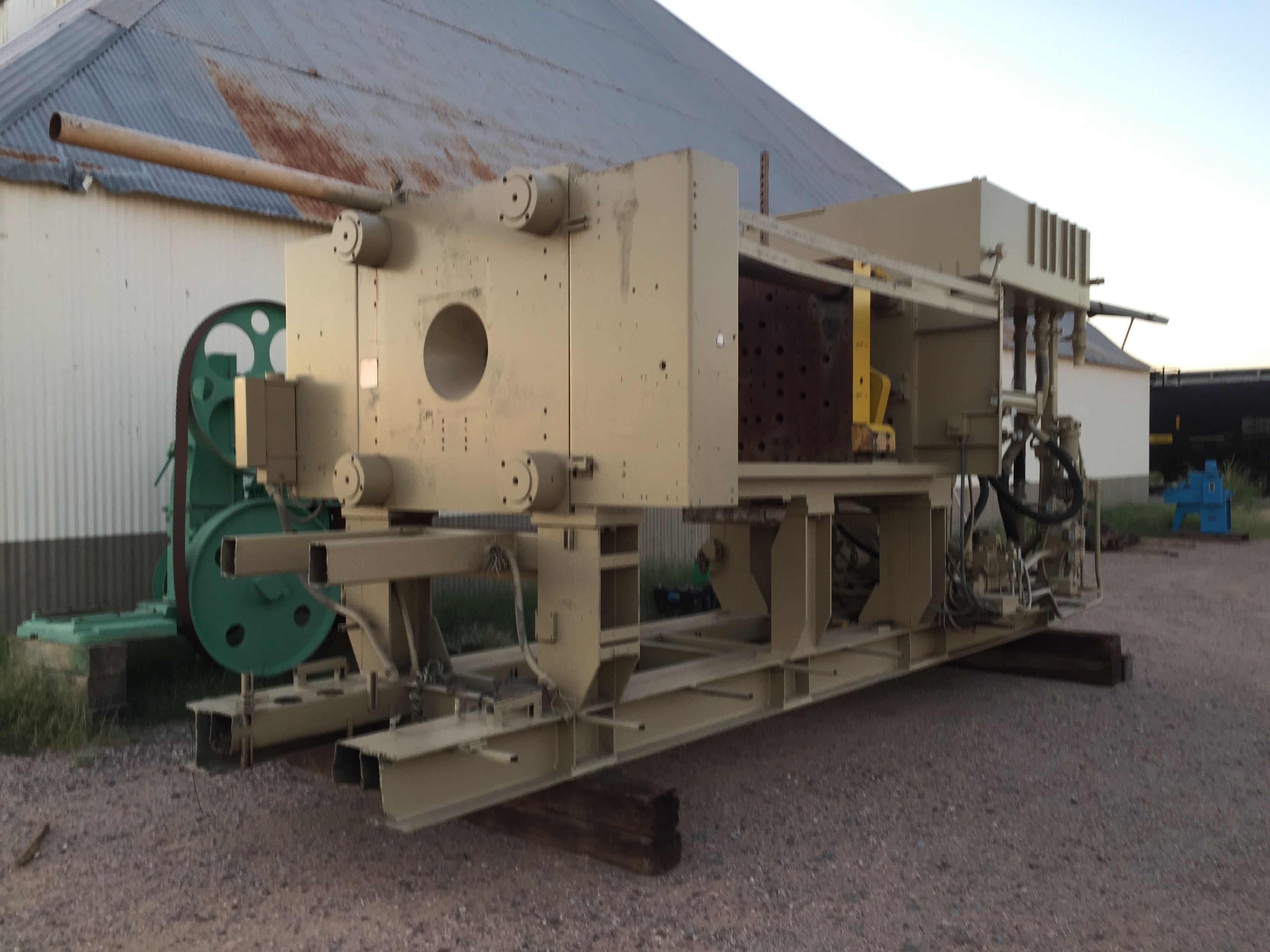 Used 700 Ton Van Dorn Extrusion Press