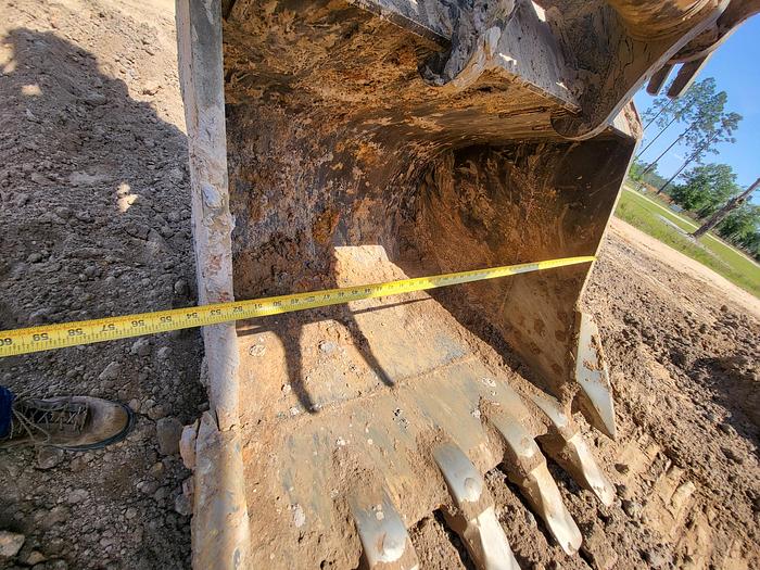 Used 2017  JCB 300LC 