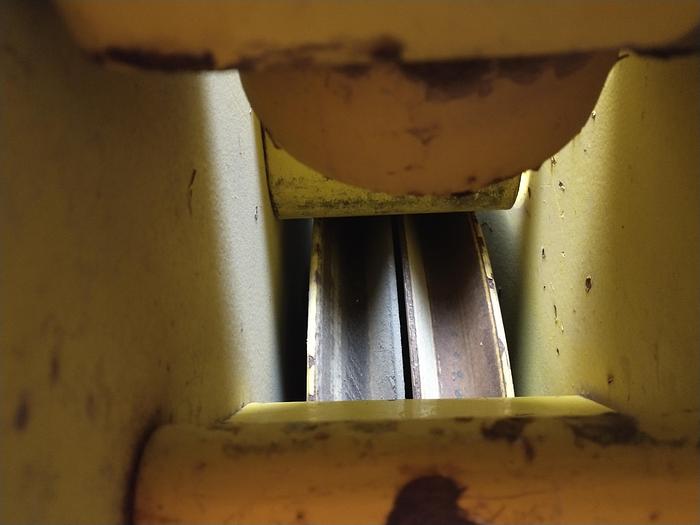 Used r9417 30 tone crane block