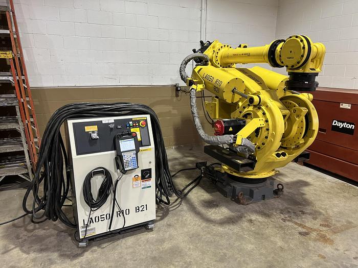 Used FANUC M900iA/600 WITH R30iA CONTROLLER, CLEANED AND TESTED, ONLY 5,168 HOURS