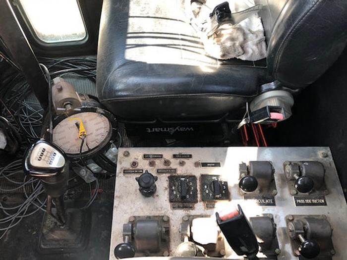 Used 15k Acid Pump Truck w/ Trailer