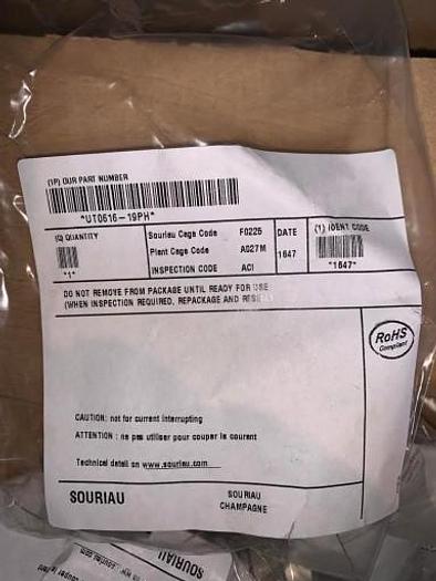 Eaton UT061619PH Round Connector, Trim Trio U Series