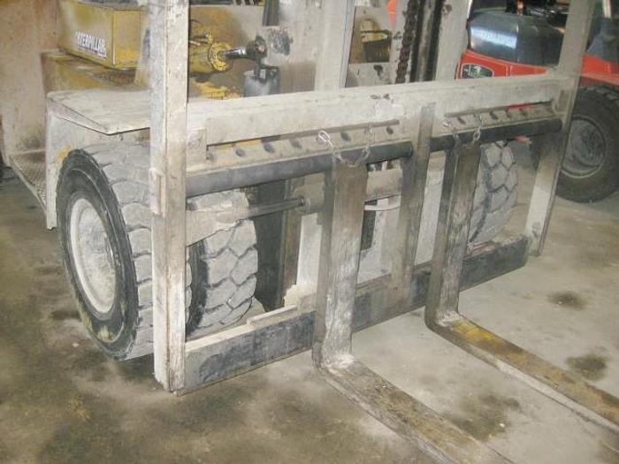 Used 1997 CAT 15,000 lb Forklift