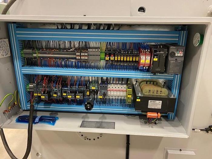 Used 1/4" x 8.5' Ermak HGS-2600/6 Hydraulic Swing Beam Shear