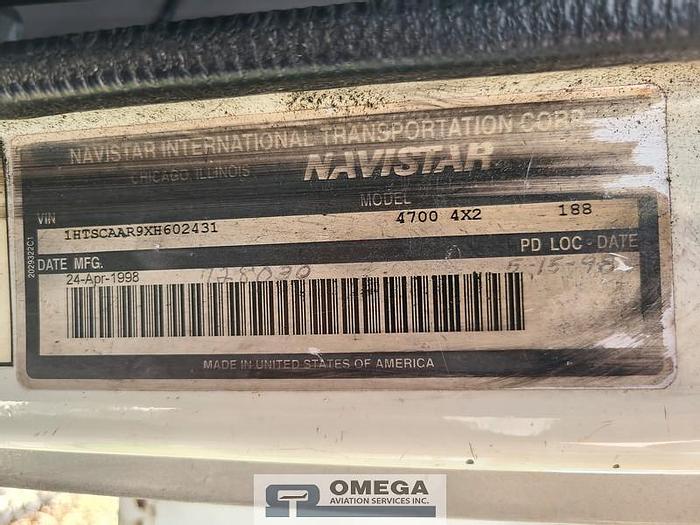 Used 1998 Global 2100MFNR Aircraft Deicer (2,000 gallon tank cap) on Navistar 4700 Chassis