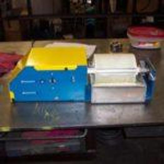 JLT #312A 6″ Roller Spreader