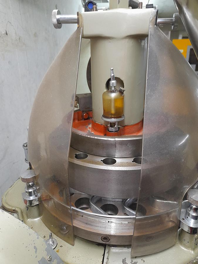 Used Tabletpresse - Manesty