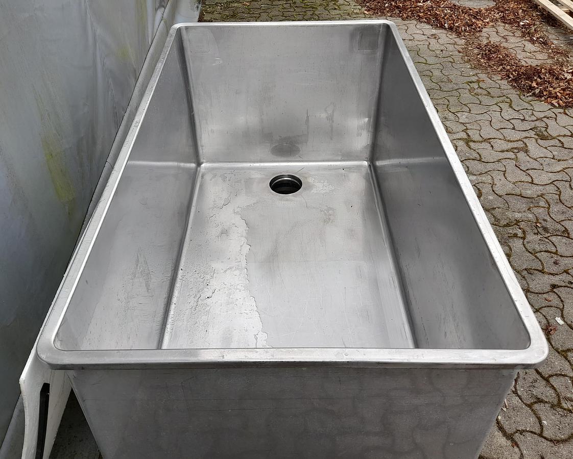 Used Kar, rustfrit stål