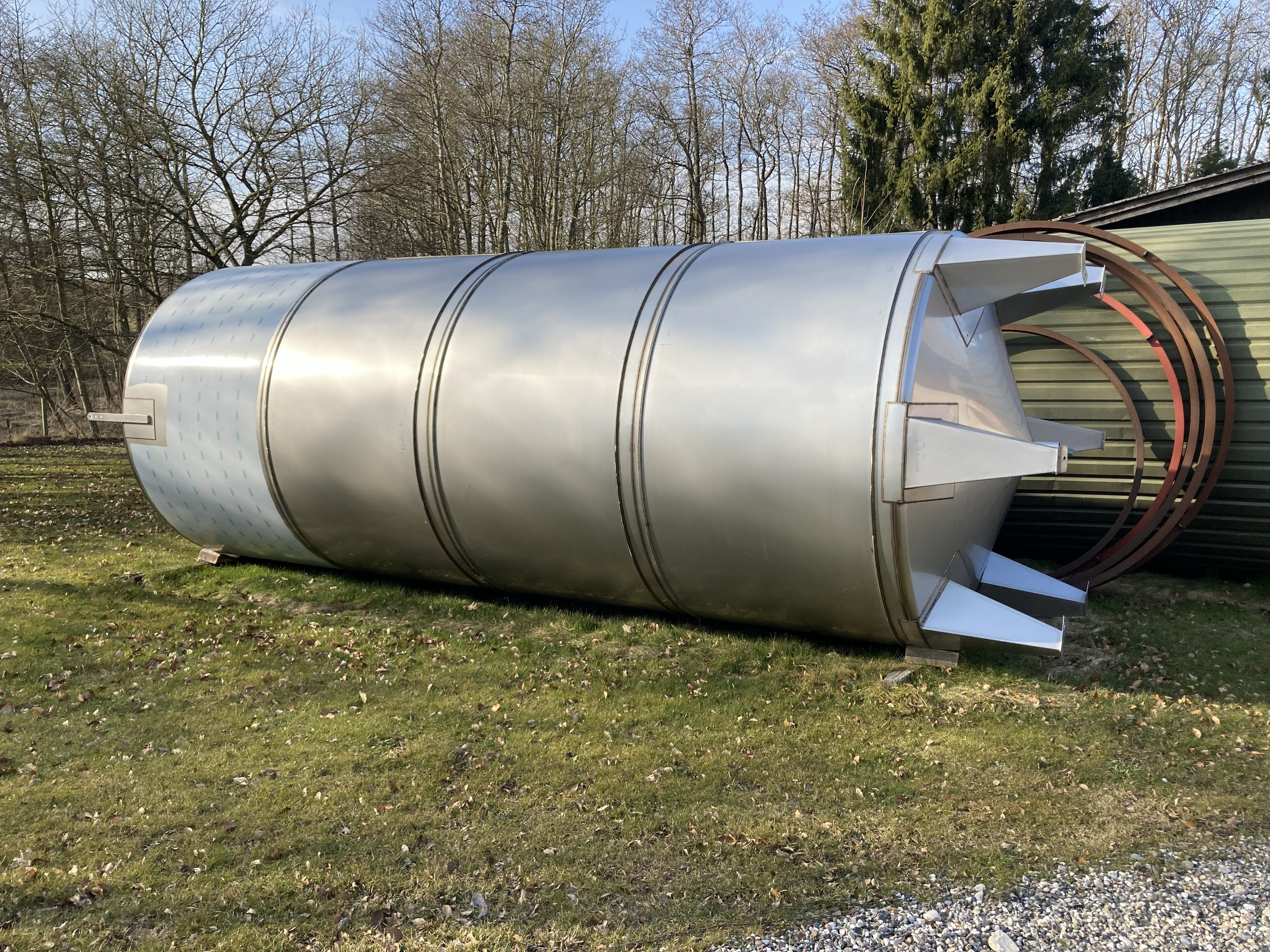 Tank, rustfrit syrefast stål - Handing