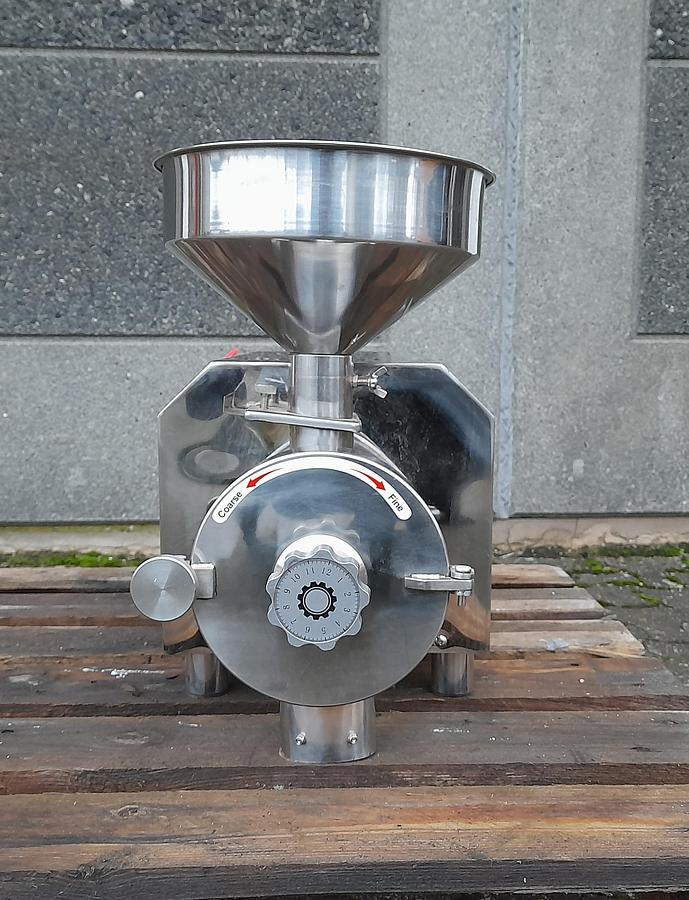 Used Mølle - Grain Grinder