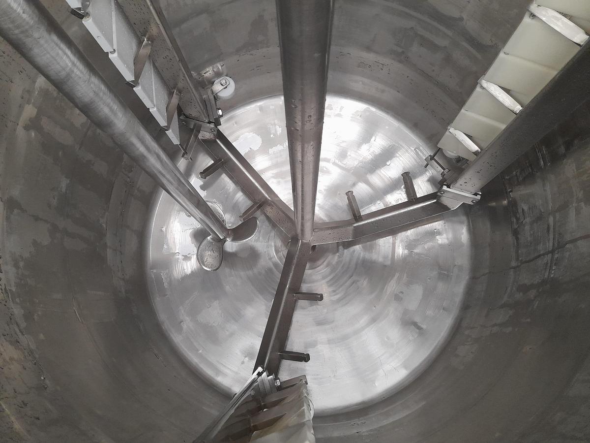 Used Tank, rustfrit syrefast stål - KOFA