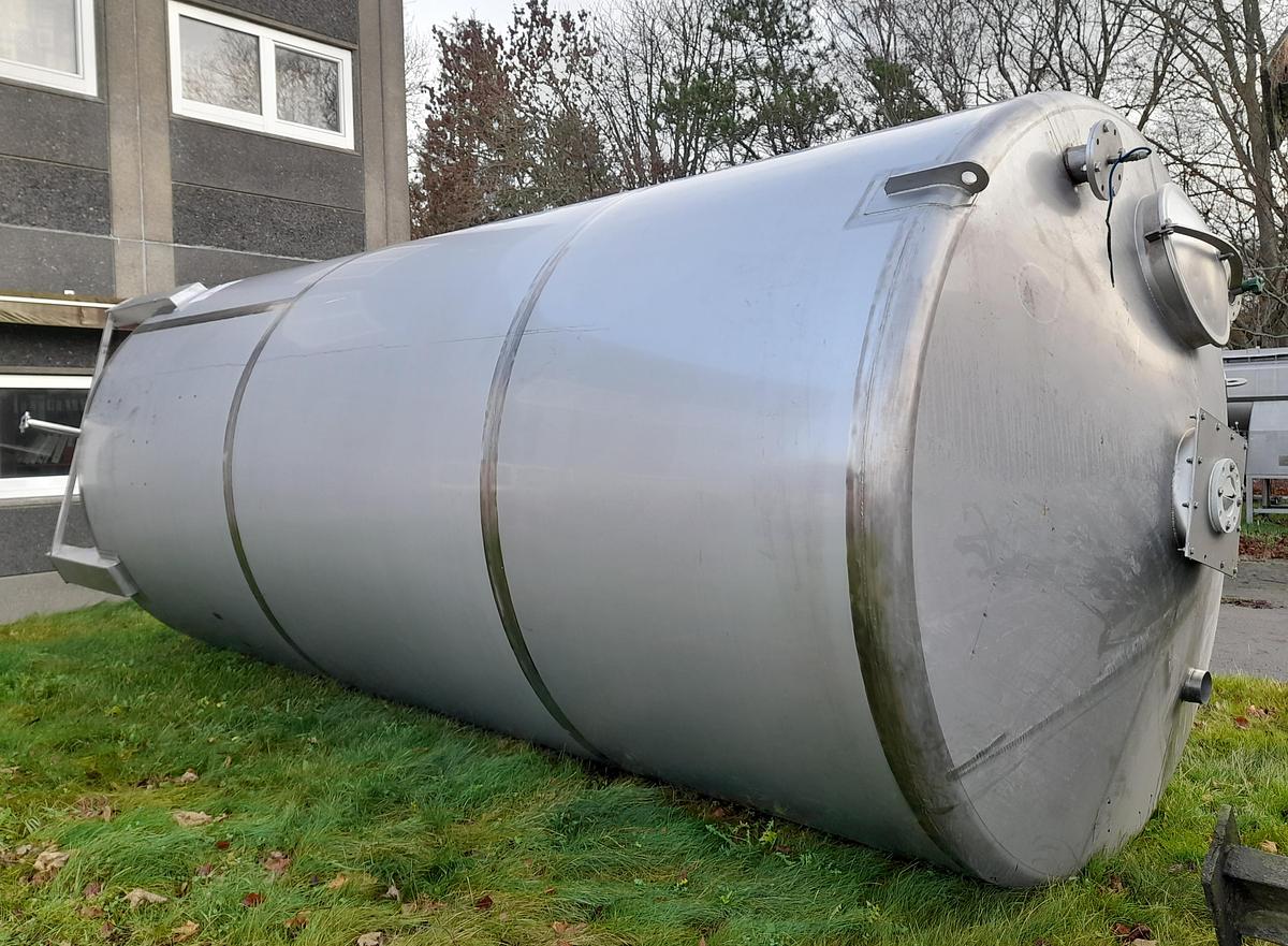 Used Tank, rustfrit stål