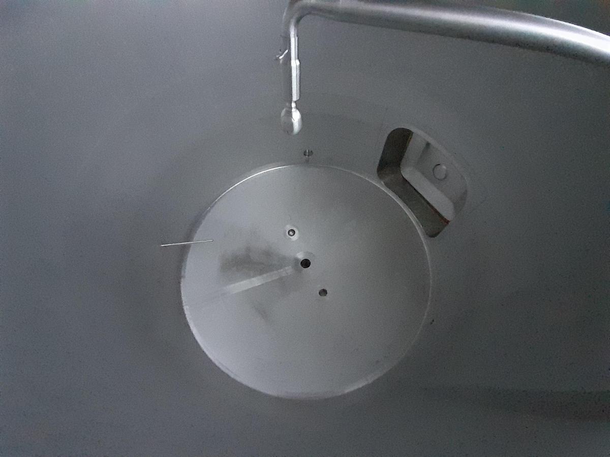 Used Tank, rustfrit stål