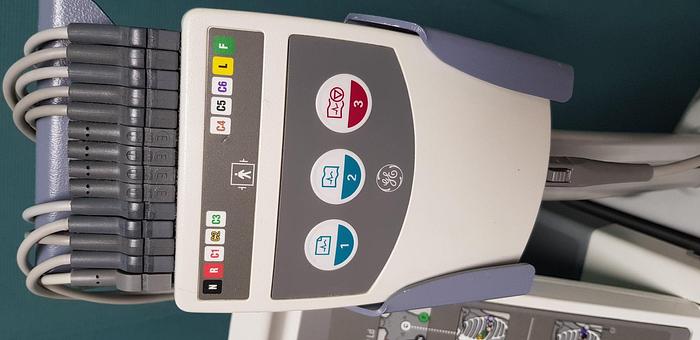 Gebraucht GE MAC 5500 EKG System auf Trollley