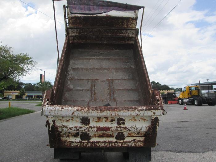 Used 2000 International 4700 Dump Truck