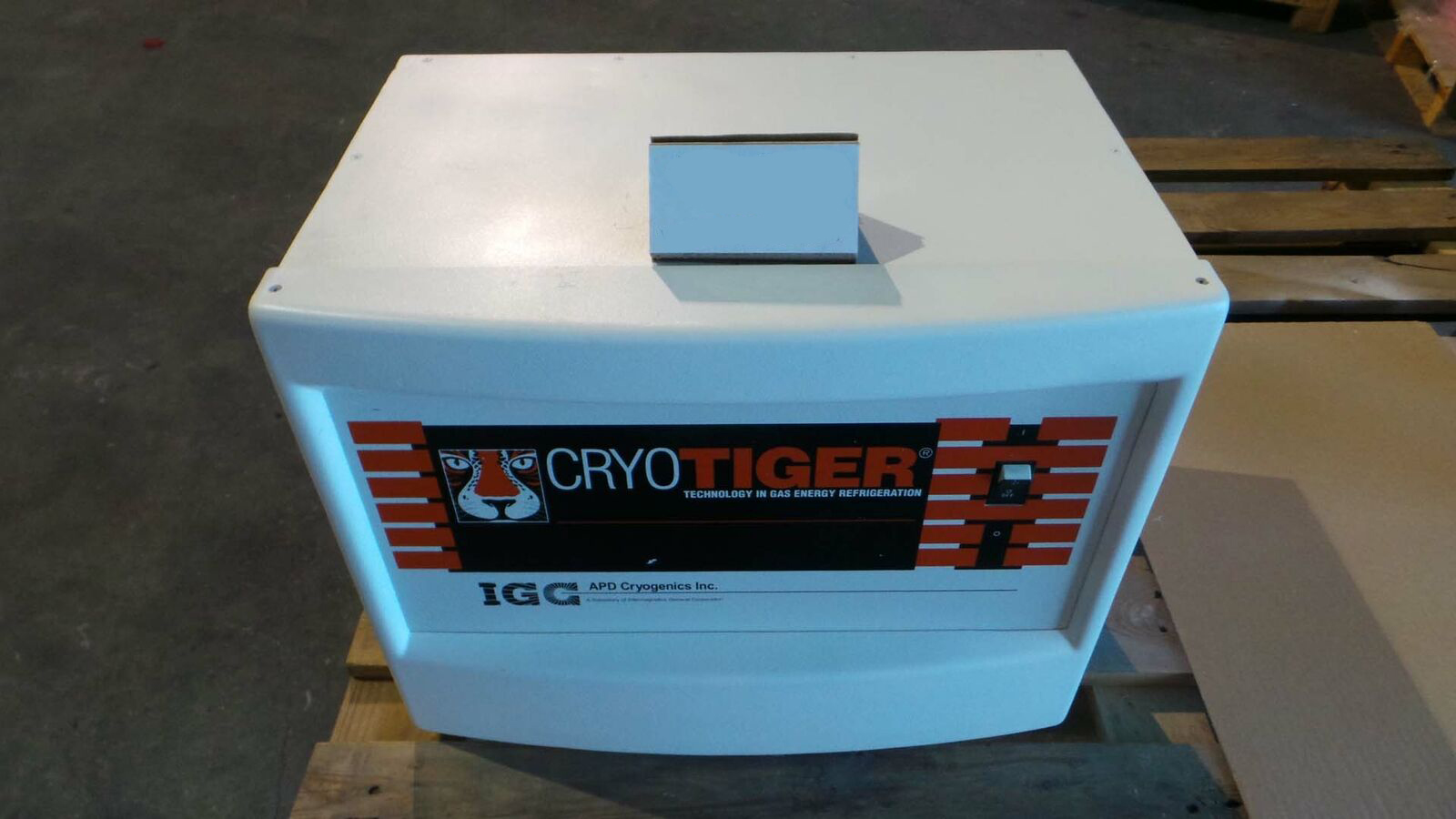 Used APD Cryogeincs T1101-01-000-16 Compressor, T1101-01-000-16 / APD Cryotiger Compressor Cooling S