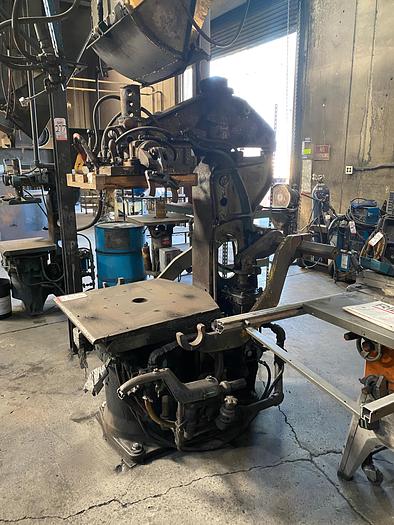 OSBORN 3161ROTOLIFT MOLDING MACHINE