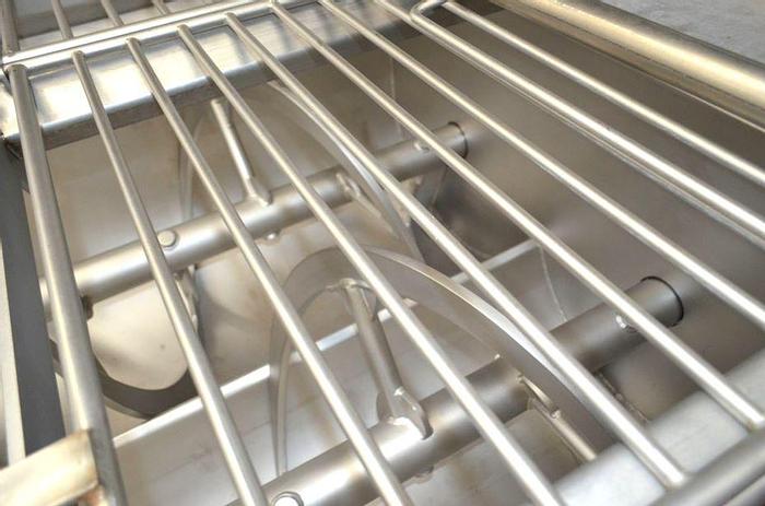 Used 95 CU. FT. / 3,000 LBS. MTC TWIN SHAFT RIBBON BLENDER - S/S