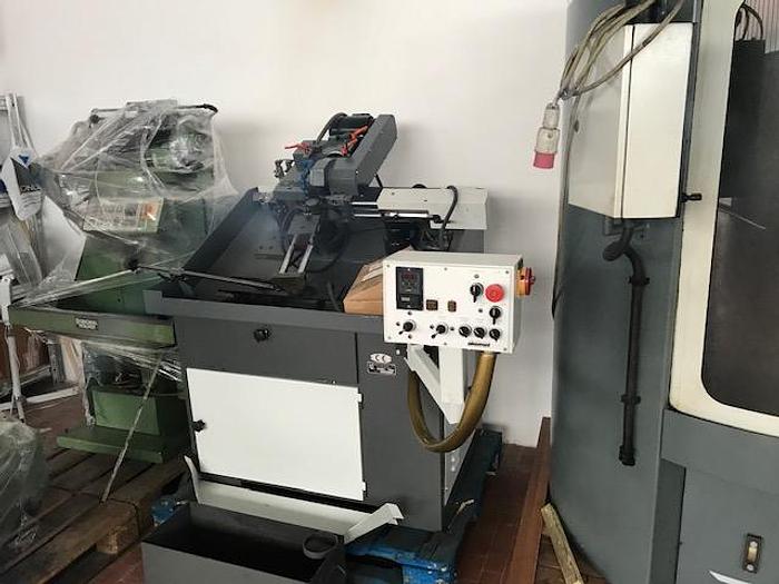 Usato Affilatrice  per lame circolari in metallo duro AKEMAT completamente revisionata a nuovo