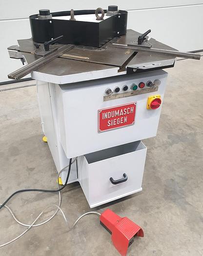 Gebraucht Ausklinkmaschine Indumasch 254