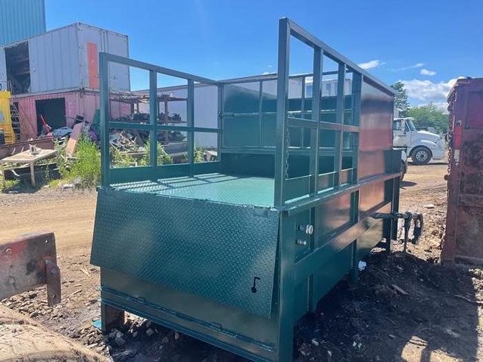 Refurbished PTR 2500 2.5yd stationary machine