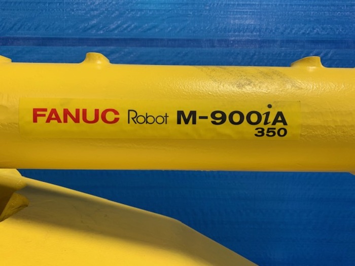Used 2011 FANUC M900iA/350